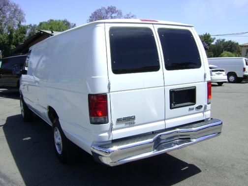 WHITE 2012 Ford E250