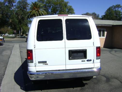 2009 Ford E150 XLT Wagon
