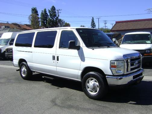 2009 Ford E150 XLT Wagon
