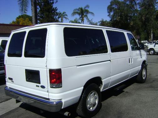 2009 Ford E150 XLT Wagon