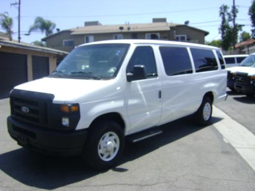 White 2009 Ford E350 Super Duty XL Extended Wagon