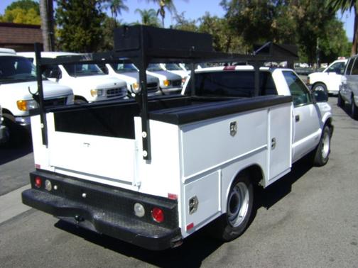 1998 Chevrolet S-10 Base