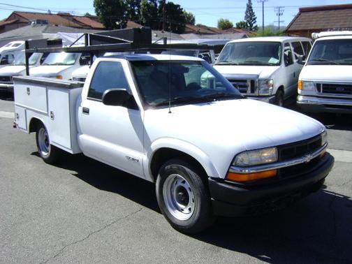 1998 Chevrolet S-10 Base