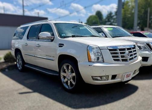 White 2011 Cadillac Escalade ESV Base