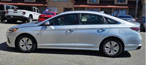 2019 Hyundai SONATA Hybrid SE