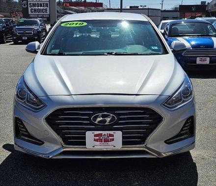2019 Hyundai SONATA Hybrid SE
