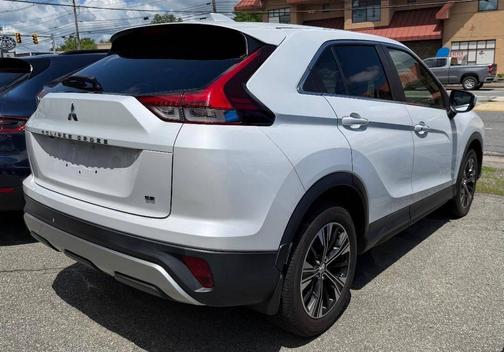 White 2022 Mitsubishi Eclipse Cross SE