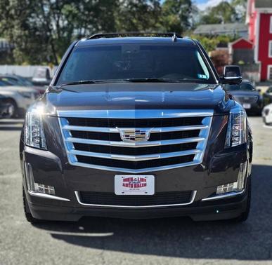 2018 Cadillac Escalade Luxury