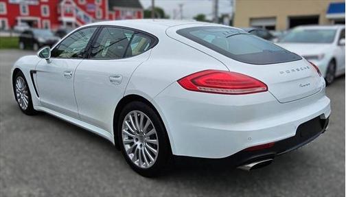 2014 Porsche Panamera 4