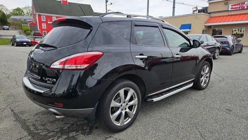 Black 2014 Nissan Murano LE