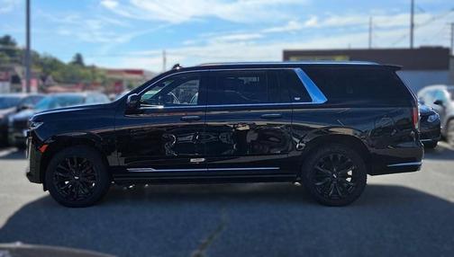 2022 Cadillac Escalade ESV Premium Luxury