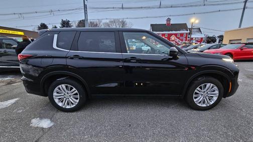 2024 Mitsubishi Outlander ES 2.5 S-AWC