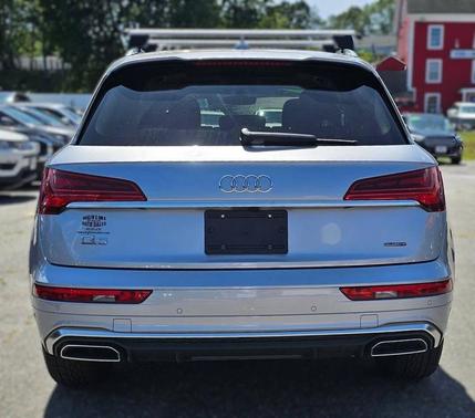 2022 Audi Q5 45 S line Premium Plus
