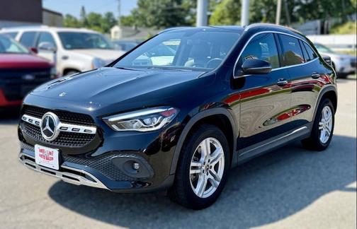 Black 2022 Mercedes-Benz GLA 250 4MATIC
