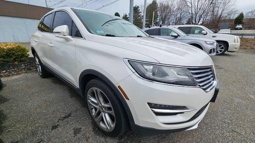 White 2017 Lincoln MKC Reserve