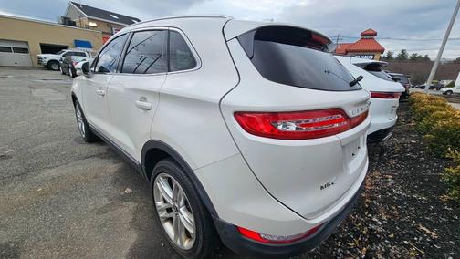 White 2017 Lincoln MKC Reserve