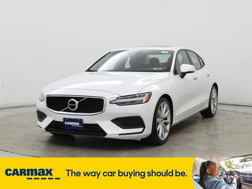2020 Volvo S60 T6 Momentum