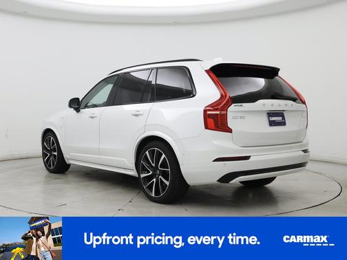 2023 Volvo XC90 Recharge Plug-In Hybrid T8 Ultimate Dark Theme