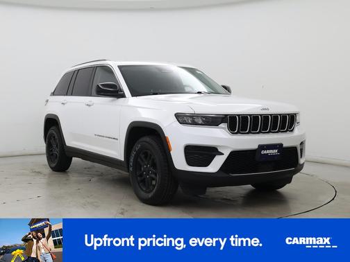 2022 Jeep Grand Cherokee Laredo