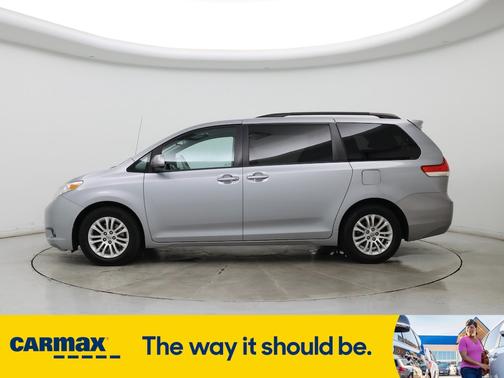 2014 Toyota Sienna XLE