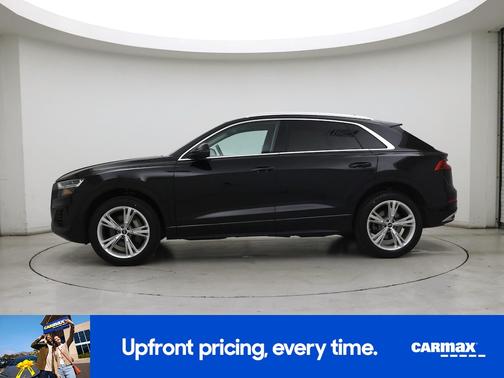 2022 Audi Q8 Premium