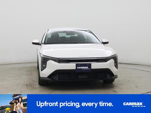 White 2025 Kia K4 LXS