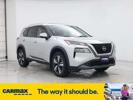 2022 Nissan Rogue SL