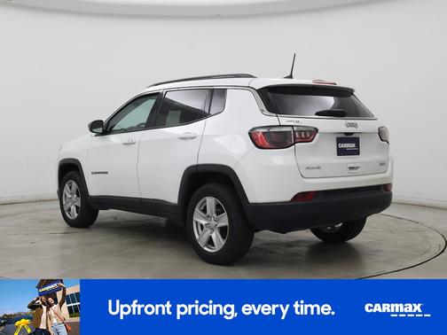 White 2022 Jeep Compass Latitude