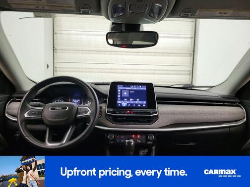 White 2022 Jeep Compass Latitude