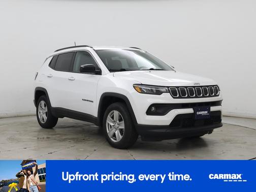 White 2022 Jeep Compass Latitude