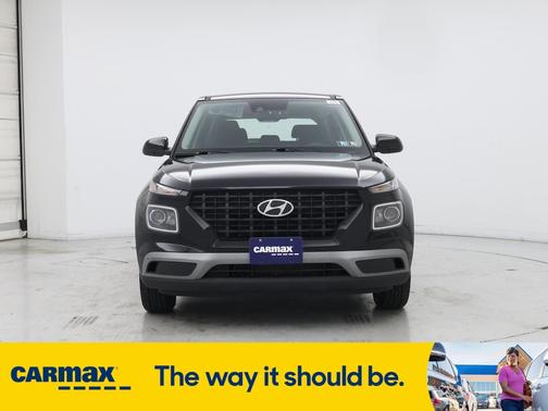 2022 Hyundai VENUE SE