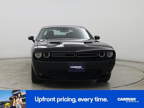 2017 Dodge Challenger SXT Plus
