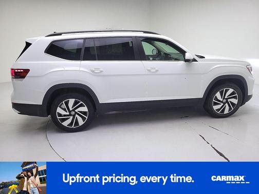 White 2024 Volkswagen Atlas SE w/Tech