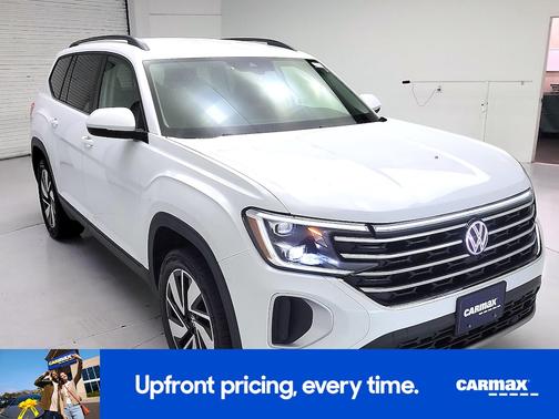 White 2024 Volkswagen Atlas SE w/Tech
