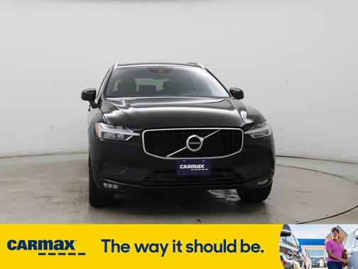 2021 Volvo XC60 T6 Momentum