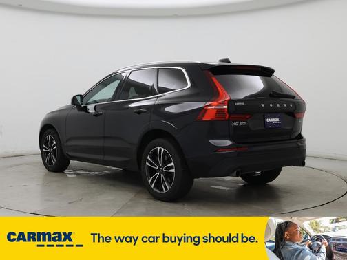 2021 Volvo XC60 T6 Momentum