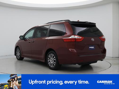 2018 Toyota Sienna XLE