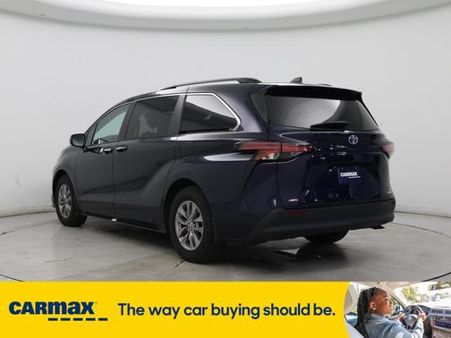 2022 Toyota Sienna XLE