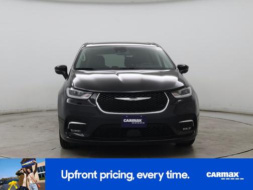 Black 2023 Chrysler Pacifica Touring L