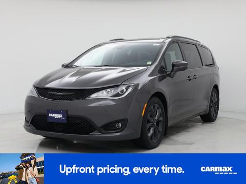 Gray 2019 Chrysler Pacifica Limited