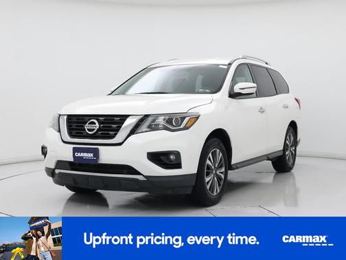 2017 Nissan Pathfinder SV