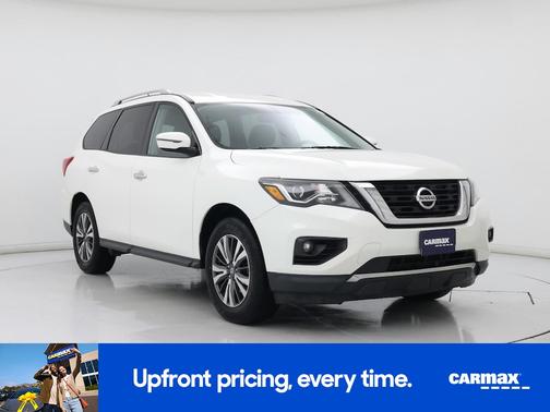 2017 Nissan Pathfinder SV