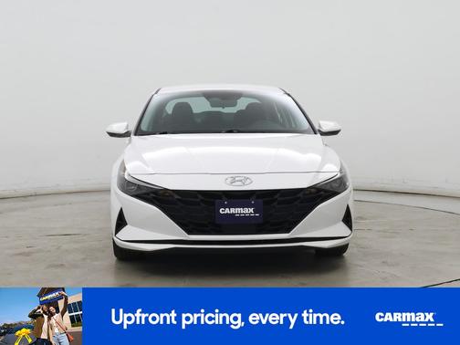 White 2023 Hyundai ELANTRA SEL