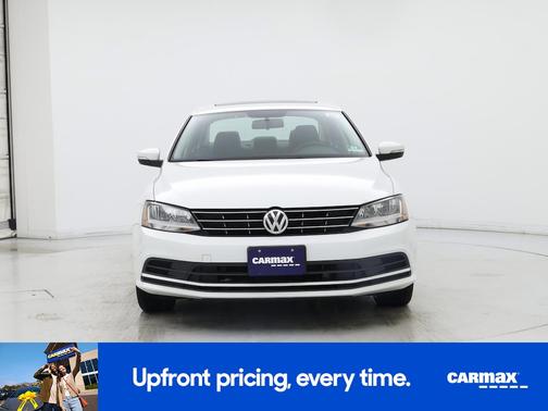 White 2018 Volkswagen Jetta SE