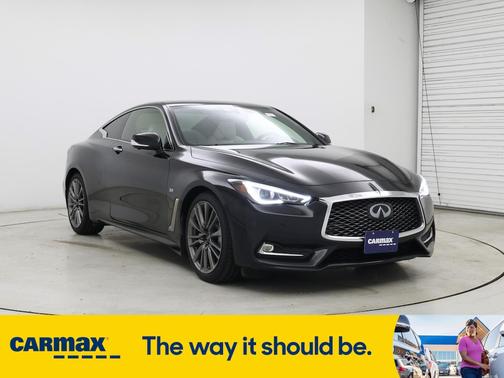 2017 INFINITI Q60 Sport