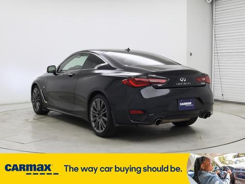2017 INFINITI Q60 Sport