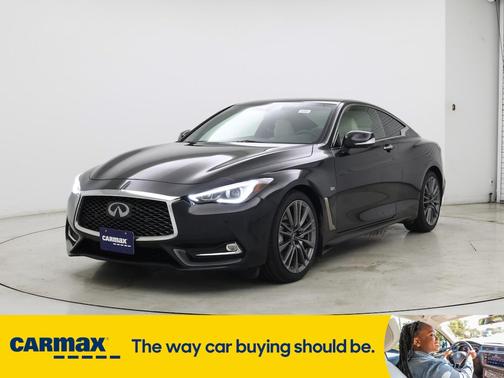 2017 INFINITI Q60 Sport