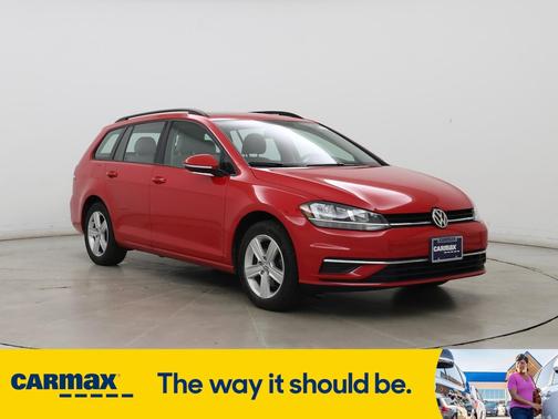 2018 Volkswagen Golf SE