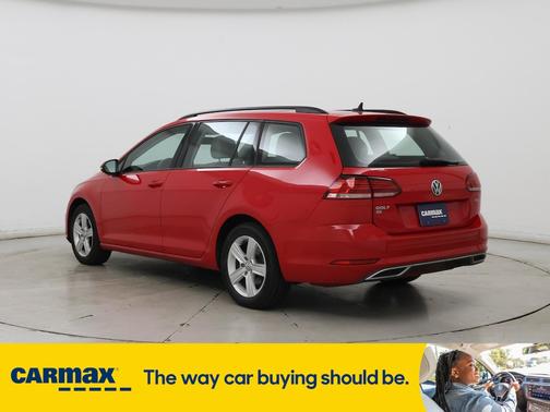 2018 Volkswagen Golf SE