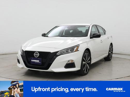 2022 Nissan Altima SR